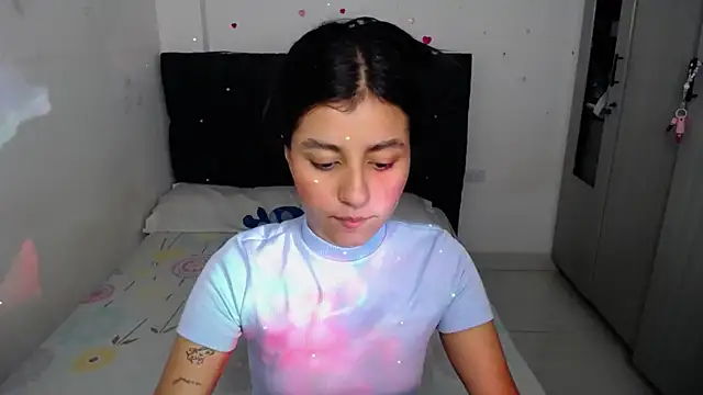 Snapshot of floweer_ chatting on March 2026 06:35:01 PM floweer online show from March 2026 06:35:01 PM