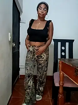 Snapshot of Melanie_candy_ chatting on March 2025 03:26:02 AM Melanie candy online show from March 2025 03:26:02 AM