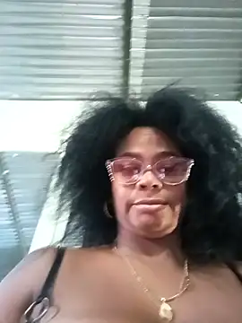 Snapshot of Melanie_candy_ chatting on October 2025 10:07:02 PM Melanie candy online show from October 2025 10:07:02 PM