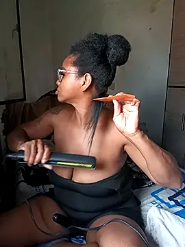 Snapshot of Melanie_candy_ chatting on October 2025 07:11:01 PM Melanie candy online show from October 2025 07:11:01 PM