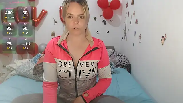 Snapshot of hotmilf4uxxx chatting on April 2026 10:47:02 AM hotmilf4uxxx online show from April 2026 10:47:02 AM