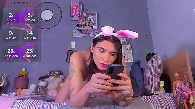 tiffbeatiful online show from October 2025 09:16:01 PM