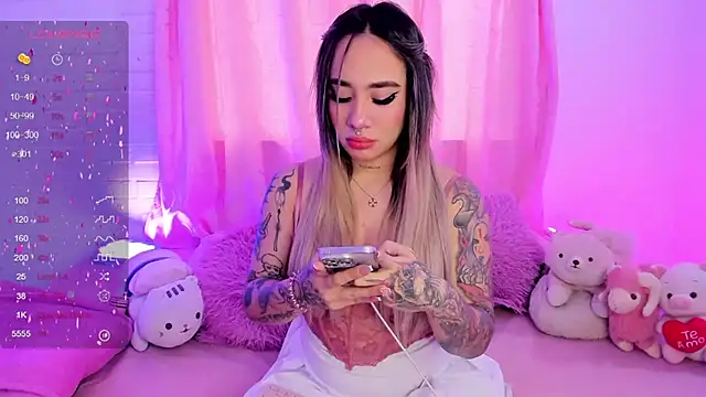 Snapshot of pink_quarz chatting on March 2025 08:54:01 PM pink quarz online show from March 2025 08:54:01 PM