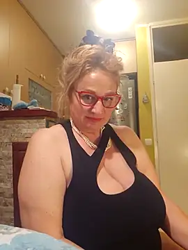 VirginiaNurse online show from May 2026 07:20:01 PM