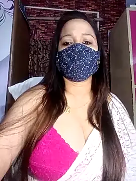 Snapshot of albelasummi702 chatting on February 2025 01:22:01 AM albelasummi702 online show from February 2025 01:22:01 AM