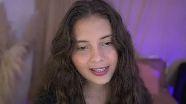 lirio05 online show from September 2025 06:42:02 PM