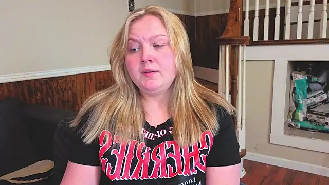 Snapshot of PhatAssBlond chatting on February 2026 05:31:01 PM PhatAssBlond online show from February 2026 05:31:01 PM