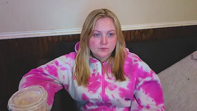 Snapshot of PhatAssBlond chatting on February 2026 02:46:02 PM PhatAssBlond online show from February 2026 02:46:02 PM