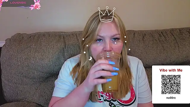 Snapshot of PhatAssBlond chatting on March 2026 02:34:01 PM PhatAssBlond online show from March 2026 02:34:01 PM