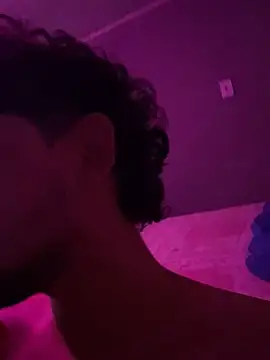 Snapshot of luanbig chatting on February 2025 01:25:02 AM luanbig online show from February 2025 01:25:02 AM