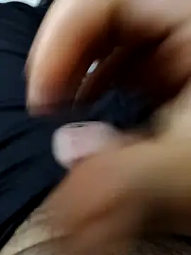 Snapshot of SplitPrestige19 chatting on April 2026 08:39:01 PM SplitPrestige19 online show from April 2026 08:39:01 PM