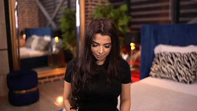 NicoleCellini online show from January 2025 06:25:01 PM