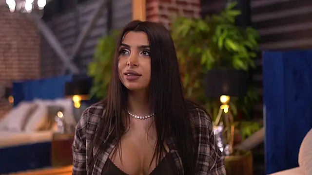 NicoleCellini online show from October 2025 06:58:02 PM