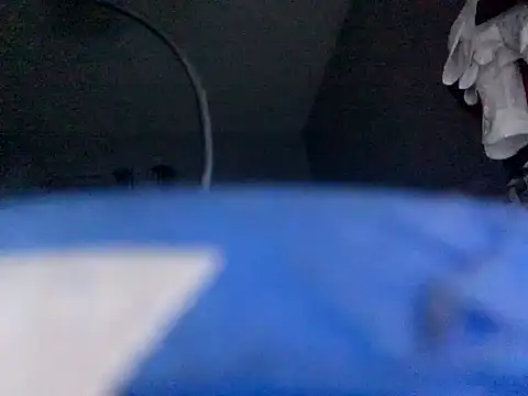 Snapshot of Amarok39 chatting on October 2025 08:45:01 AM Amarok39 online show from October 2025 08:45:01 AM