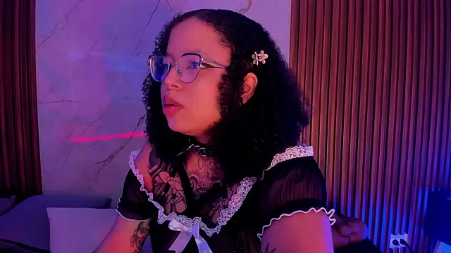 Emiilycollins online show from October 2025 02:50:02 AM