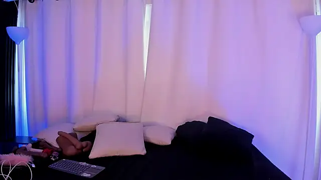 Snapshot of Emiilycollins chatting on January 2026 03:50:02 PM Emiilycollins online show from January 2026 03:50:02 PM