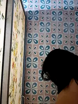 Snapshot of Alisteresa_ chatting on July 2026 01:45:01 AM Alisteresa online show from July 2026 01:45:01 AM