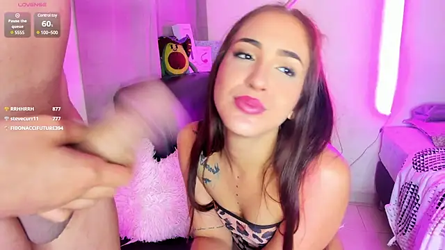 Snapshot of Gothic_slut-without_limit chatting on February 2025 06:31:01 AM Gothic slut-without limit online show from February 2025 06:31:01 AM