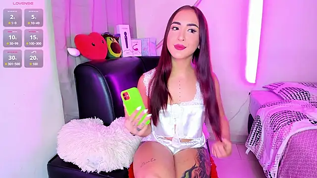 Snapshot of Gothic_slut-without_limit chatting on February 2025 03:04:02 AM Gothic slut-without limit online show from February 2025 03:04:02 AM