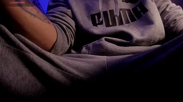 s sven03 online show from March 2026 01:49:01 PM