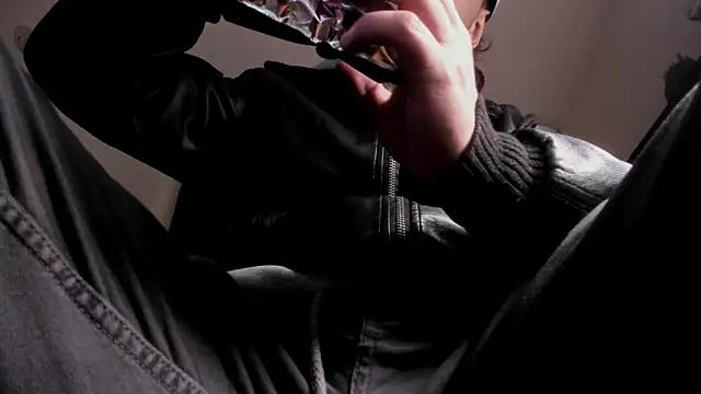 s sven03 online show from June 2026 02:25:02 AM