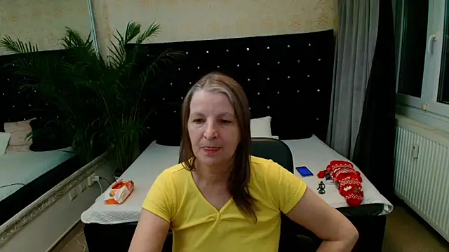 Lilly hott online show from February 2026 07:52:02 PM