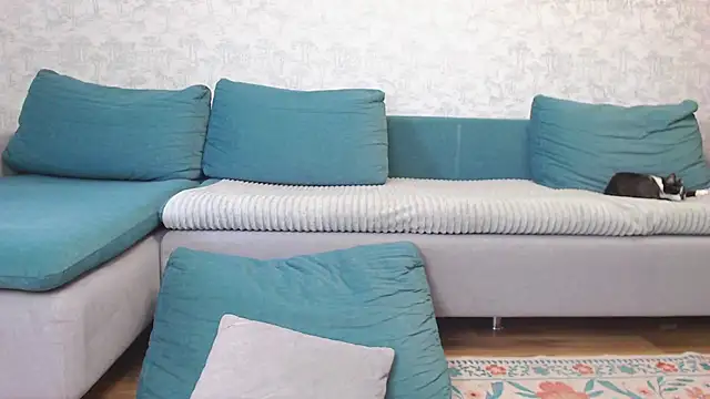 Snapshot of milly_ross chatting on October 2025 07:19:02 AM milly ross online show from October 2025 07:19:02 AM