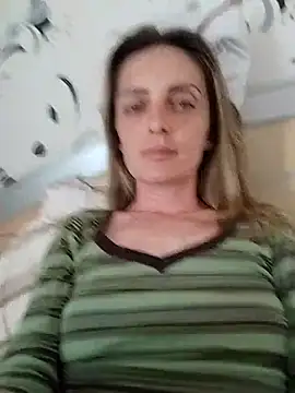 SophyGirl online show from April 2026 12:28:02 PM