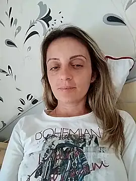 SophyGirl online show from May 2026 12:10:02 PM