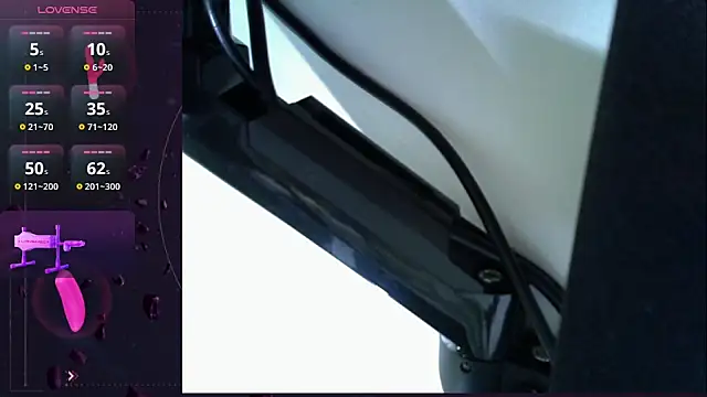 Snapshot of Queen_of_the_ring1 chatting on November 2025 10:16:01 AM Queen of the ring1 online show from November 2025 10:16:01 AM