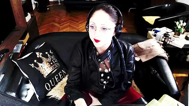 Snapshot of Imperatriza chatting on April 2026 05:30:01 PM Imperatriza online show from April 2026 05:30:01 PM