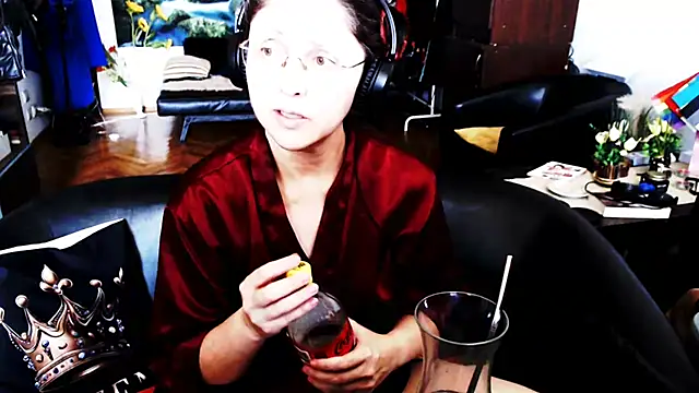Snapshot of Imperatriza chatting on July 2026 03:03:02 PM Imperatriza online show from July 2026 03:03:02 PM