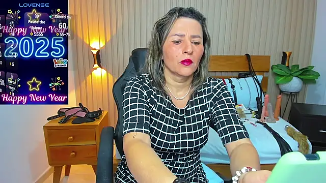 Snapshot of luciana_ballesteros_ chatting on January 2025 12:47:02 PM luciana ballesteros online show from January 2025 12:47:02 PM