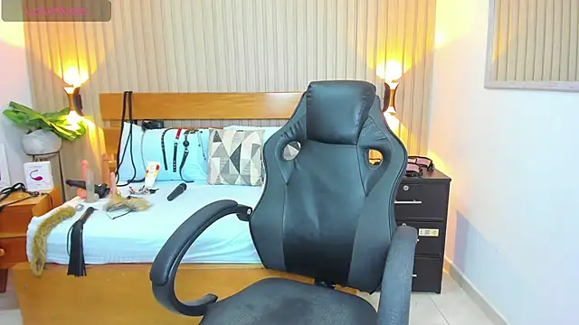 Snapshot of luciana_ballesteros_ chatting on February 2025 03:31:02 PM luciana ballesteros online show from February 2025 03:31:02 PM