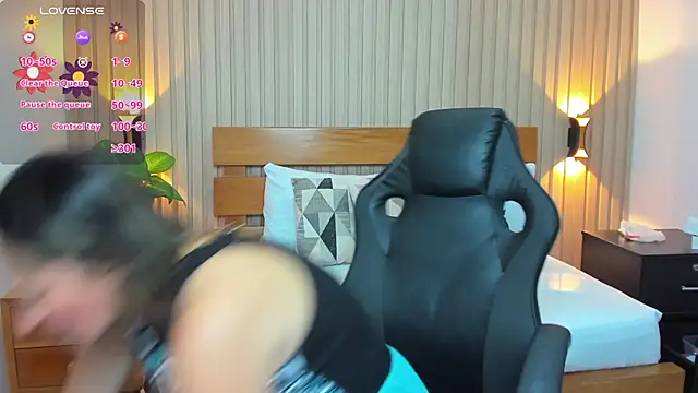 Snapshot of luciana_ballesteros_ chatting on March 2025 12:11:02 PM luciana ballesteros online show from March 2025 12:11:02 PM