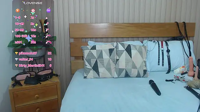 Snapshot of luciana_ballesteros_ chatting on March 2025 03:50:02 PM luciana ballesteros online show from March 2025 03:50:02 PM