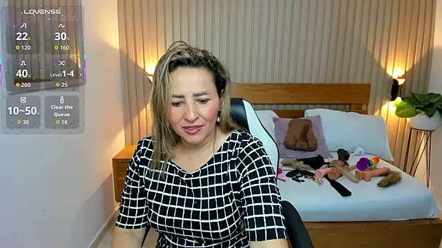 luciana ballesteros  online show from June 2026 12:07:01 PM