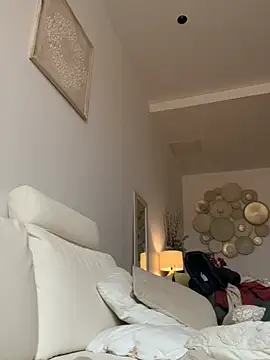 Snapshot of lyajoliee chatting on March 2026 08:11:01 AM lyajoliee online show from March 2026 08:11:01 AM