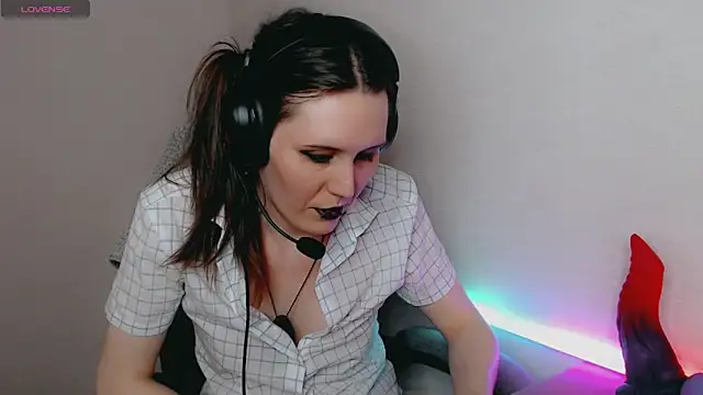 tracy cooper online show from December 2024 02:35:01 AM