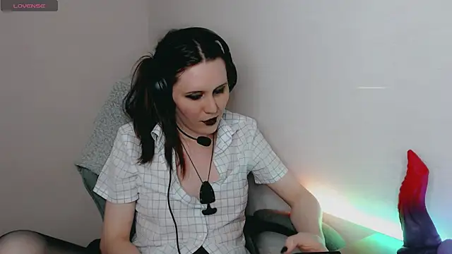 tracy cooper online show from December 2024 05:39:01 AM