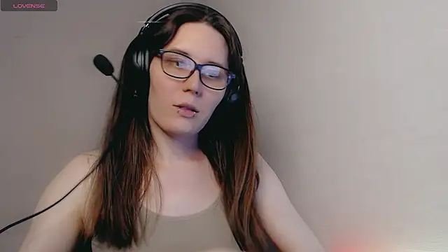 tracy cooper online show from February 2025 10:11:01 PM