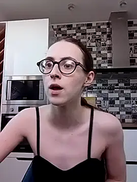 Snapshot of MartiniiSelenna chatting on February 2025 01:01:01 PM MartiniiSelenna online show from February 2025 01:01:01 PM