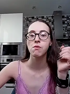 Snapshot of MartiniiSelenna chatting on February 2025 06:45:01 AM MartiniiSelenna online show from February 2025 06:45:01 AM