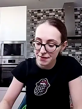 Snapshot of MartiniiSelenna chatting on February 2025 06:40:01 AM MartiniiSelenna online show from February 2025 06:40:01 AM