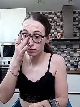 Snapshot of MartiniiSelenna chatting on February 2025 09:56:01 AM MartiniiSelenna online show from February 2025 09:56:01 AM