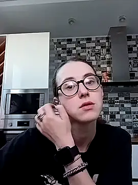 Snapshot of MartiniiSelenna chatting on February 2025 06:17:02 AM MartiniiSelenna online show from February 2025 06:17:02 AM