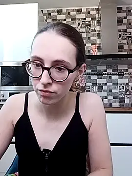 Snapshot of MartiniiSelenna chatting on February 2025 09:42:01 AM MartiniiSelenna online show from February 2025 09:42:01 AM