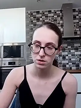 Snapshot of MartiniiSelenna chatting on February 2025 12:52:02 PM MartiniiSelenna online show from February 2025 12:52:02 PM