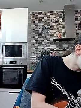 Snapshot of MartiniiSelenna chatting on March 2025 06:28:02 AM MartiniiSelenna online show from March 2025 06:28:02 AM