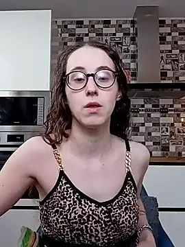 Snapshot of MartiniiSelenna chatting on March 2025 06:38:02 AM MartiniiSelenna online show from March 2025 06:38:02 AM